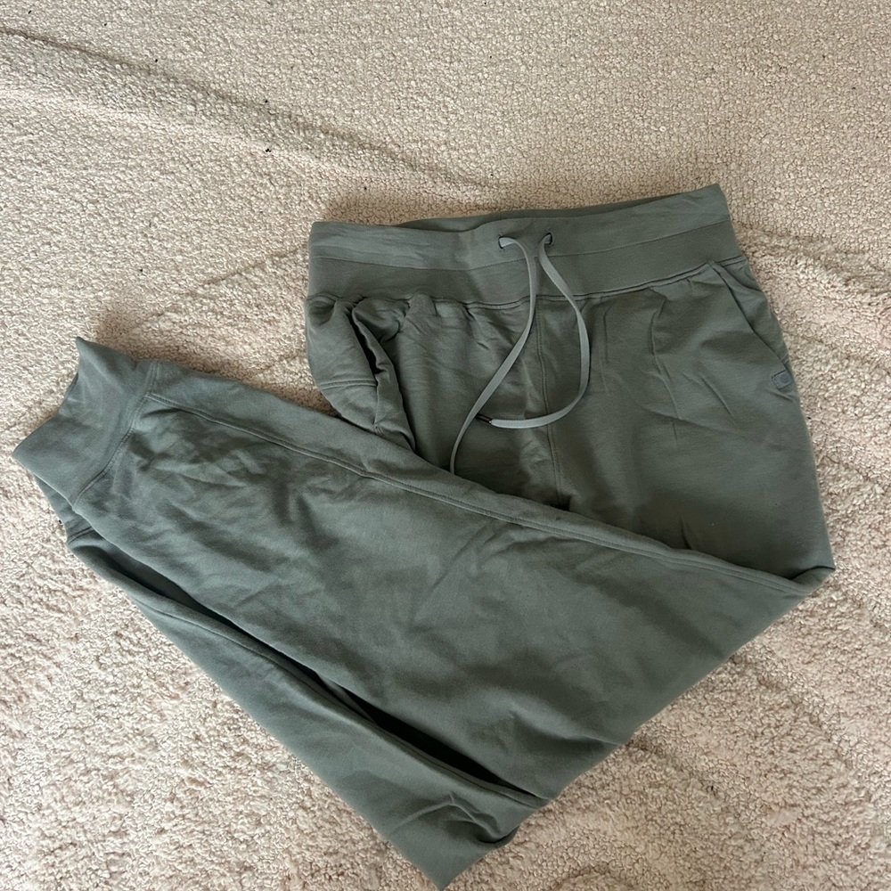Crazy yoga grey size small joggers